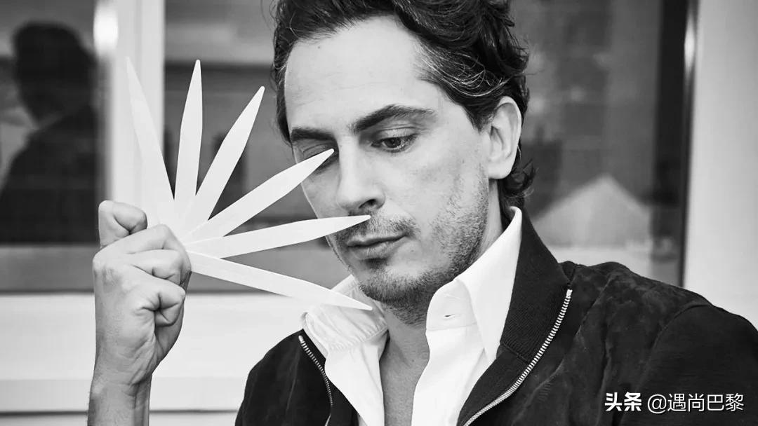 秋季换香？从姐姐们用的香水里找灵感吧