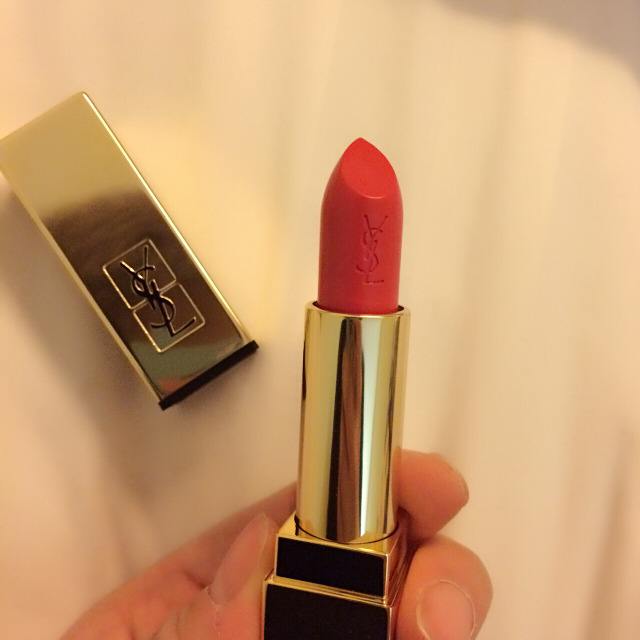 红色和橘色哪个耐脏,红色和橘色口红