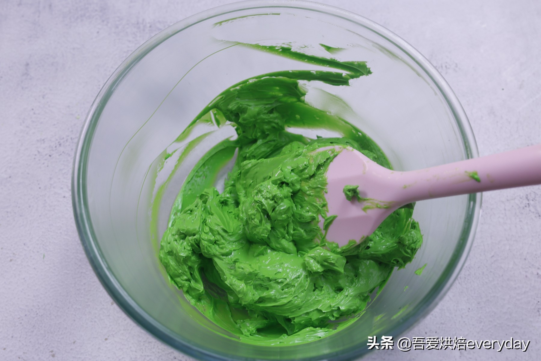 6寸草莓圣诞树蛋糕奶油的做法,圣诞节圣诞树怎么做