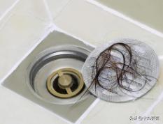 家里不穿的旧袜子别扔,旧袜子别扔放在床边有妙用