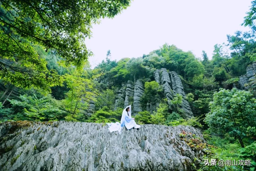 8月避暑推荐 (七月避暑人少的地方)