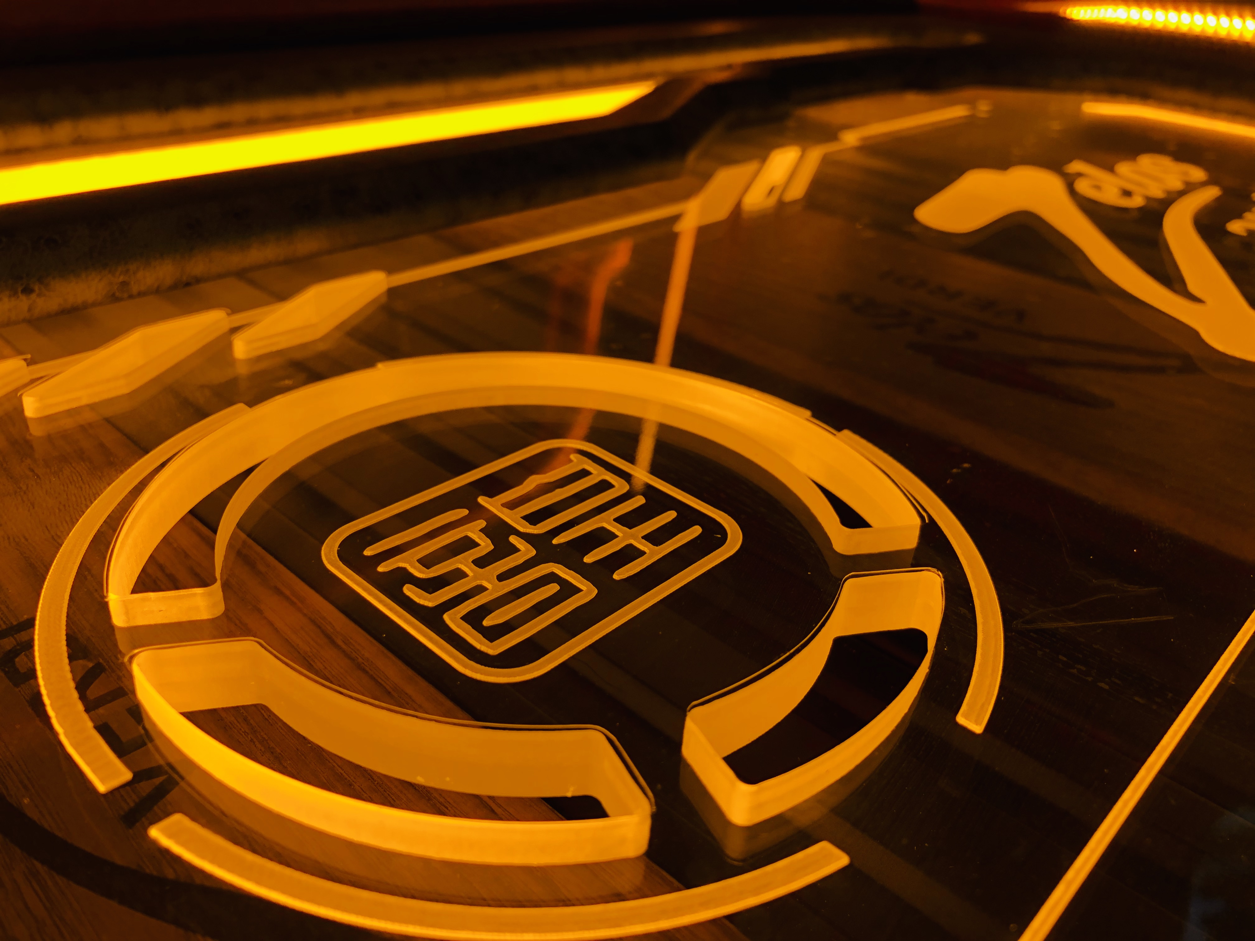 音皇丰田皇冠汽车音响改装桃木功放,视觉听觉双重享受