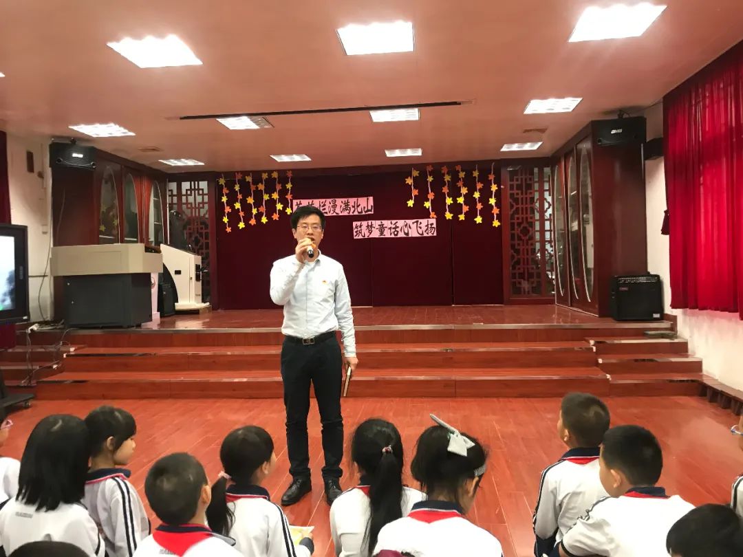 海珠｜舞蹈、情景剧、抒情诗朗诵……看北山小学学生如何演绎“童话故事”