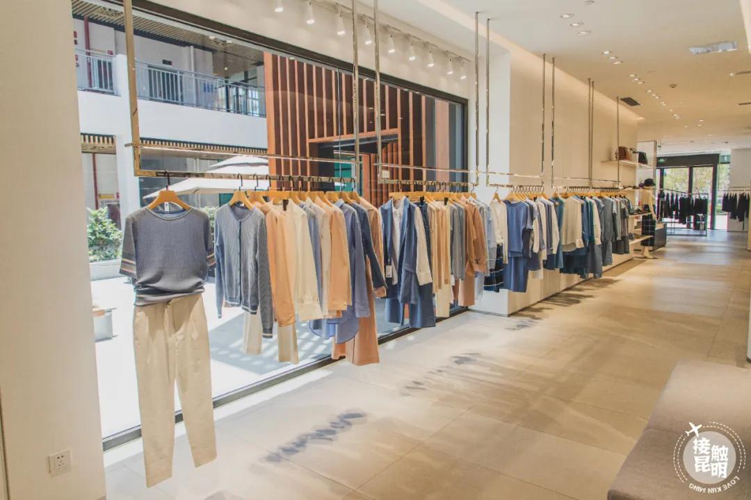 昆明人是如何释放爱意的?看到第一个我就柠檬了