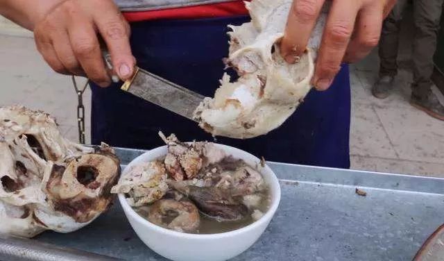 *疆新**早餐美|三步一娜扎，五步一热巴