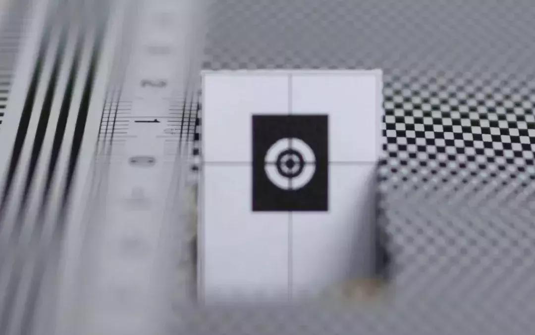 尼康定焦镜头35f1.8跑焦吗,适马150-600镜头跑焦怎么办