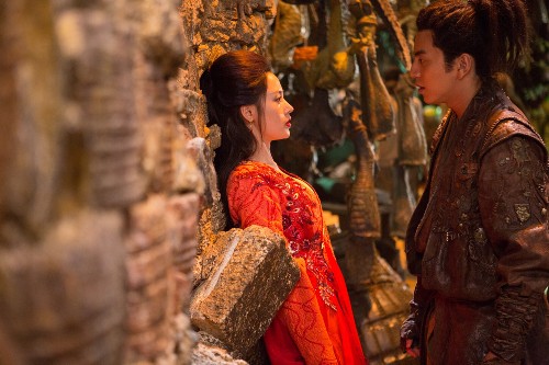 精选人鱼十几部影片给大家，全是女神出演美人鱼，你觉得谁最美？