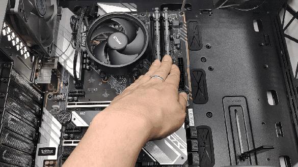 最强台式电脑装机教程图解,最全最详细的电脑装机教程