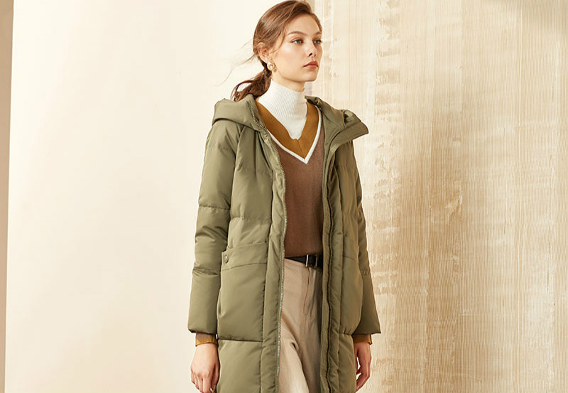 艾莱依反季白羽绒服,艾莱依粉色羽绒服