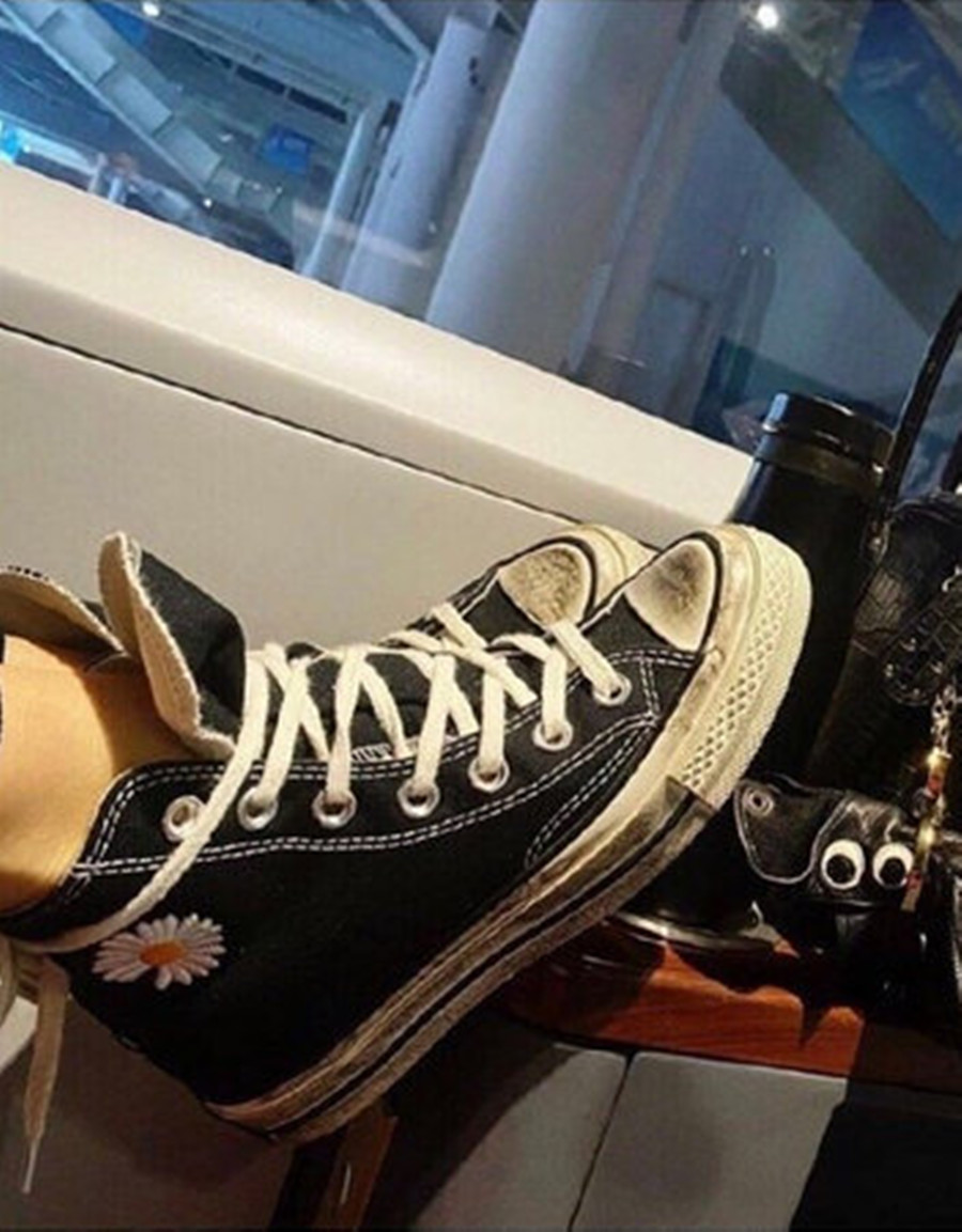 王子文巴黎时装周包包,王子文爱马仕长靴