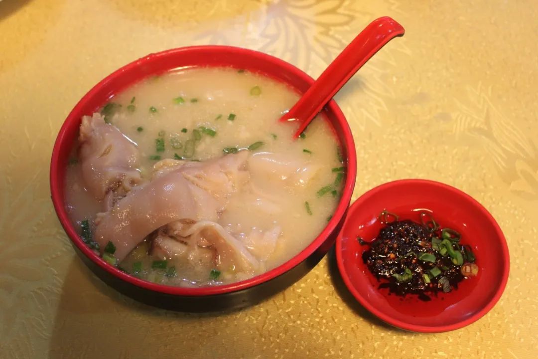 遇到猪最怕什么,碰到大猪草怎么办