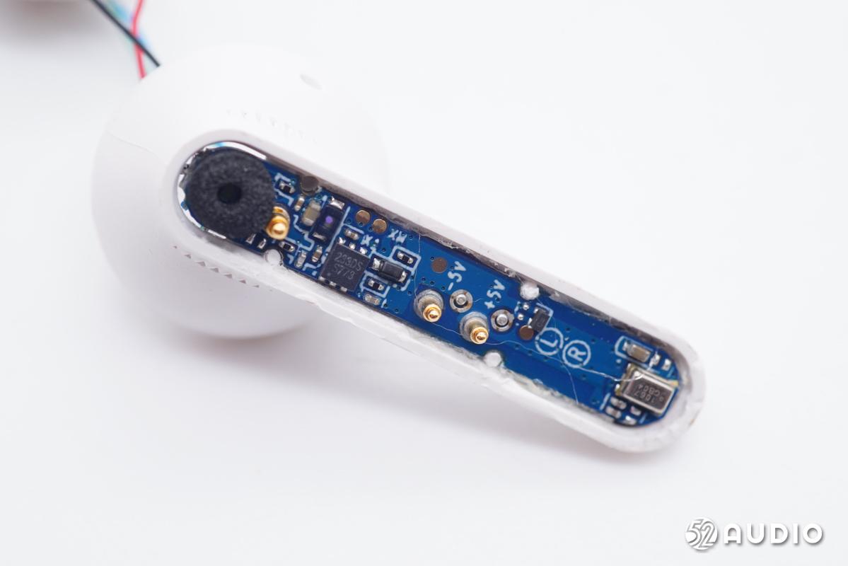 半入耳式降噪耳机jbl,轻量化头戴式无线耳机