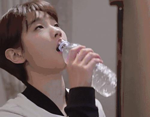 有助于脸变小的习惯,如何按摩可以让脸变好看