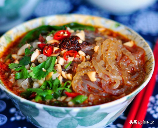 酸辣粉又酸又辣的做法,酸辣粉怎么做又酸又辣还超级好吃