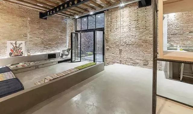 「布稀奇」裸砖墙这应用手法，除了糙汉子还有谁敢这么“裸”？