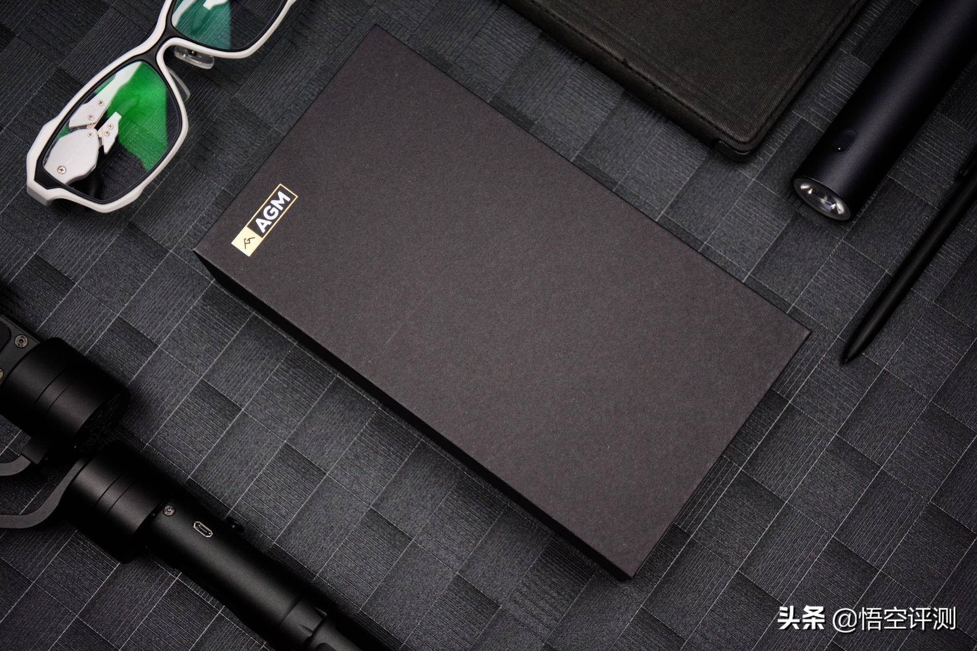 大声音三防智能手机,agm三防手机老年机