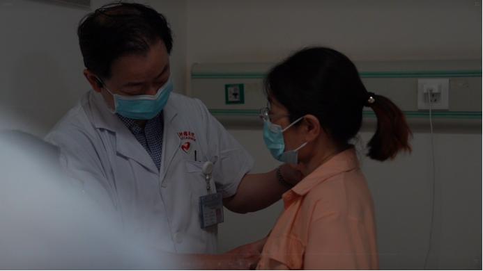 重建乳房,重建乳房痛苦吗