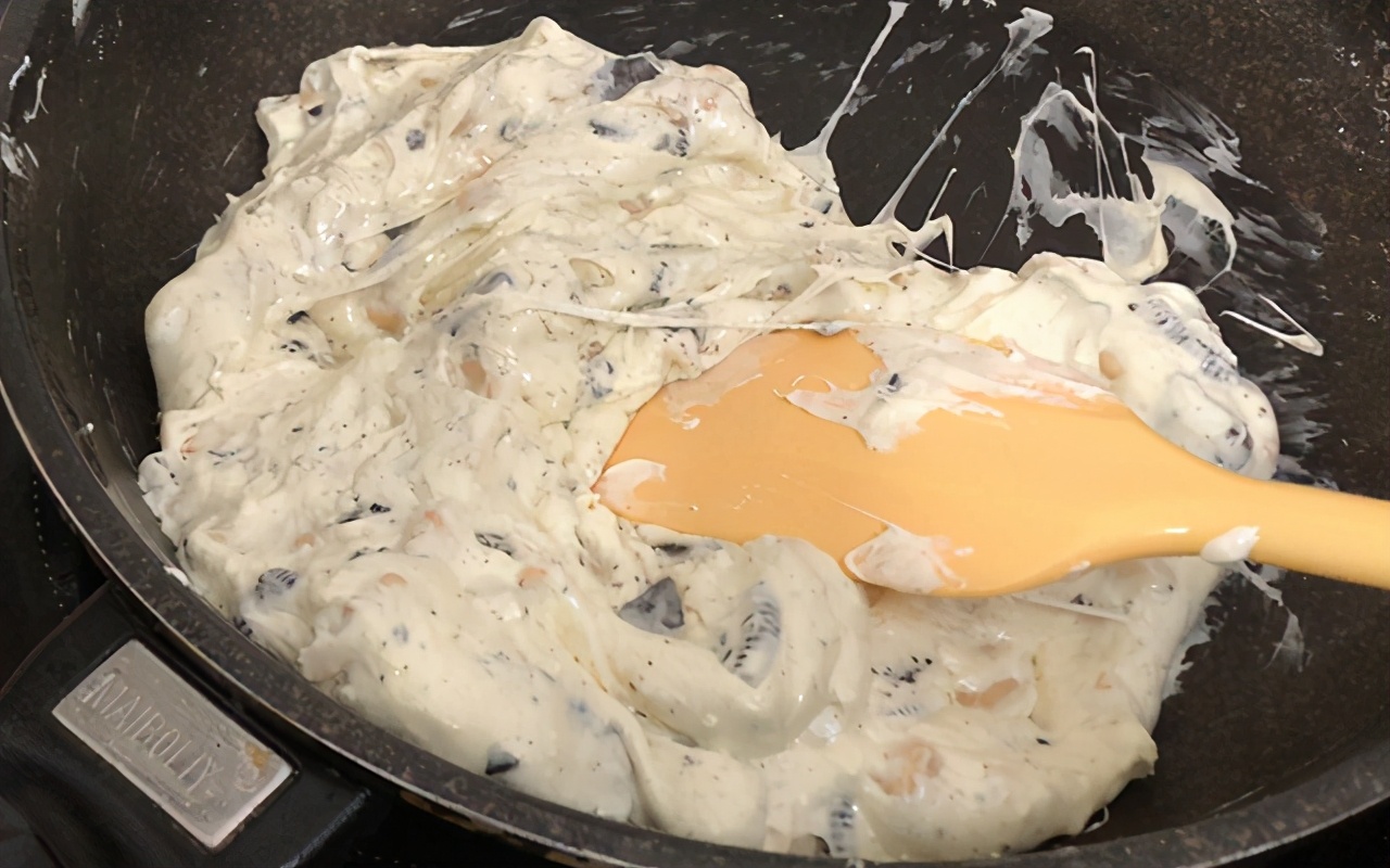 做牛轧糖好吃又简单没有黄油,自己做的牛轧糖味道棒棒哒