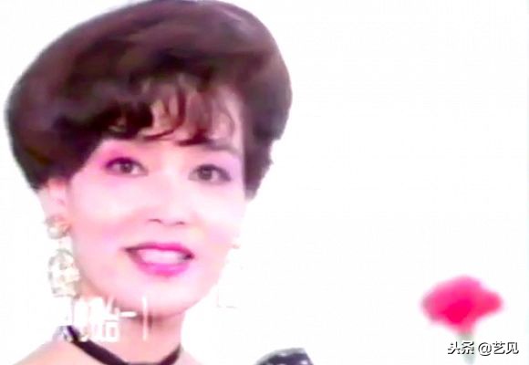 为什么化妆品广告那么多,经典的化妆品广告有哪些