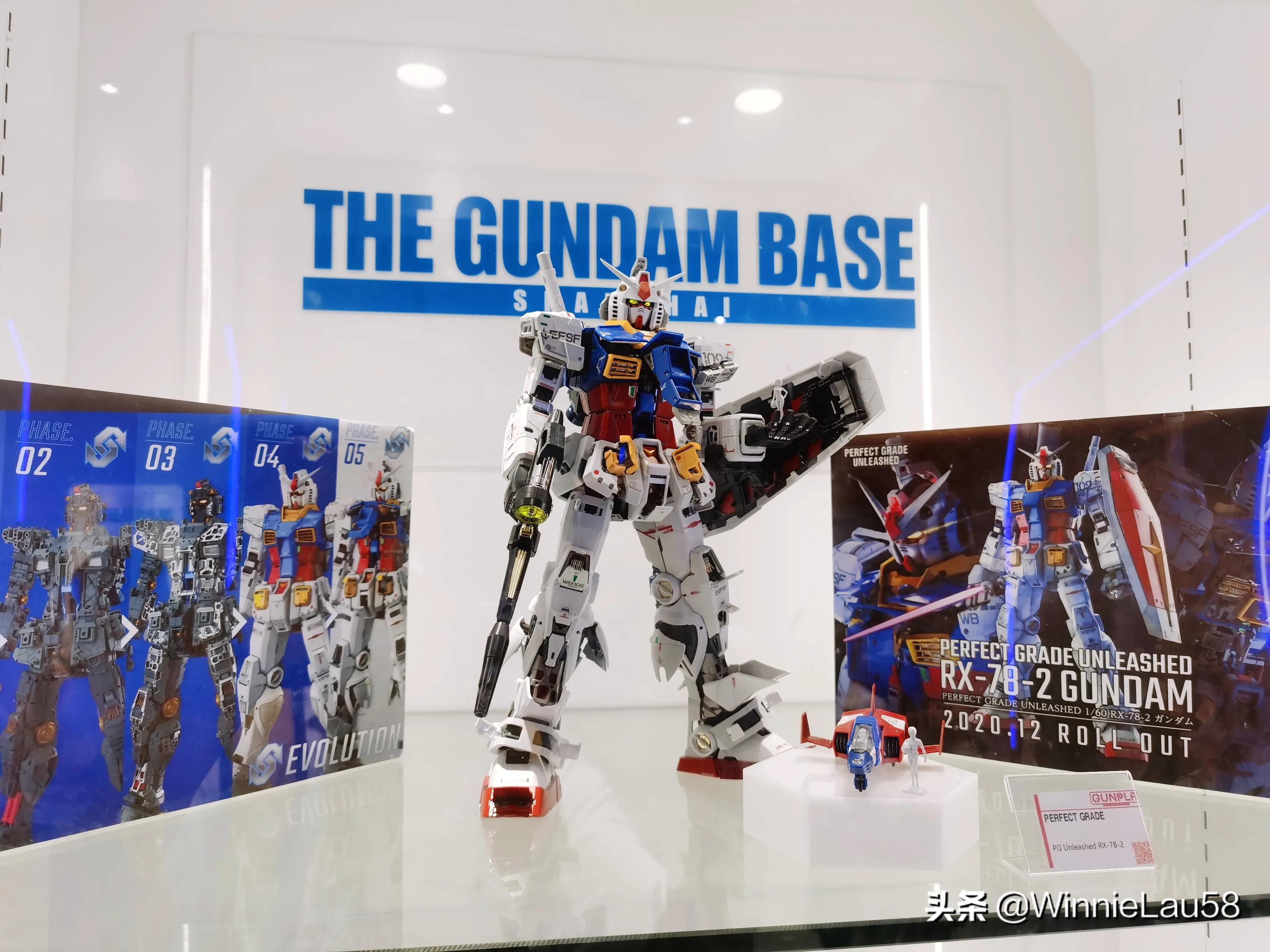 探秘“啦啦宝都”18.03米高达立像中国第二个高达基地官方旗舰店