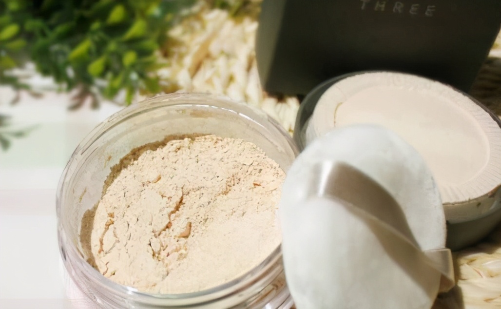 兰瑟这个牌子怎么样,兰瑟蜜粉真假辨别方法