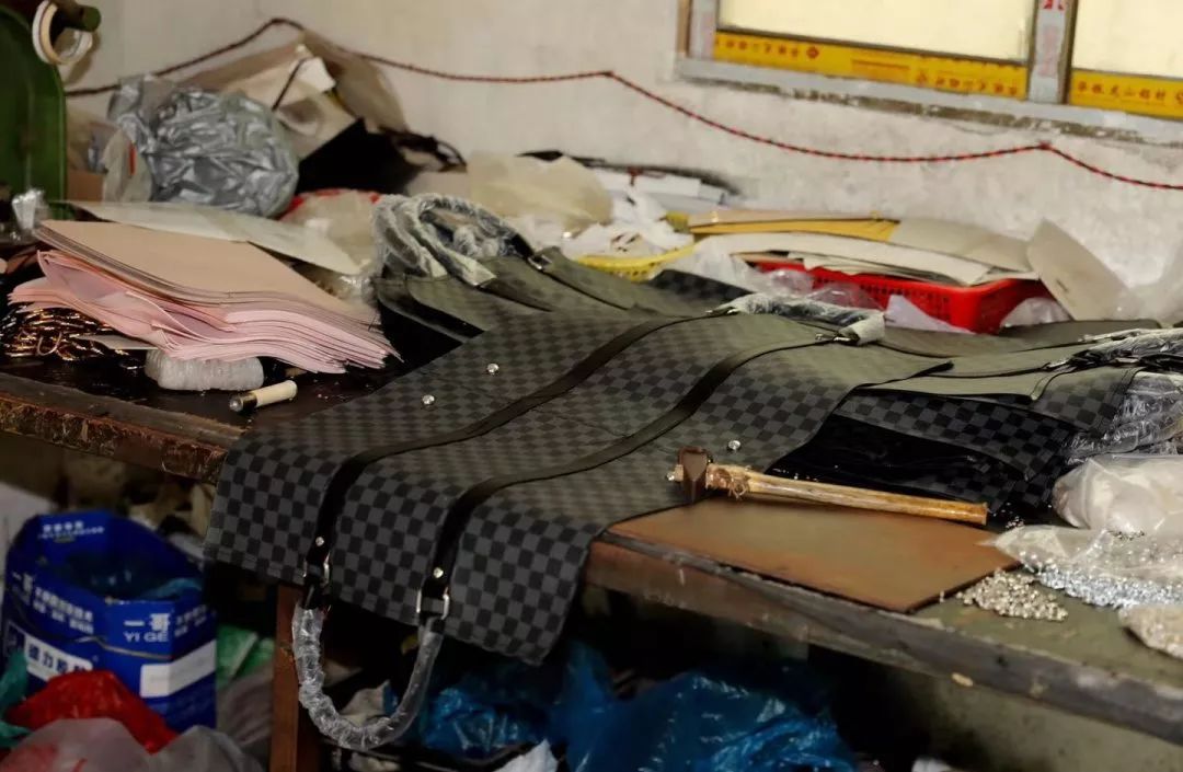 2580元假围巾,几千块钱的围巾骗局