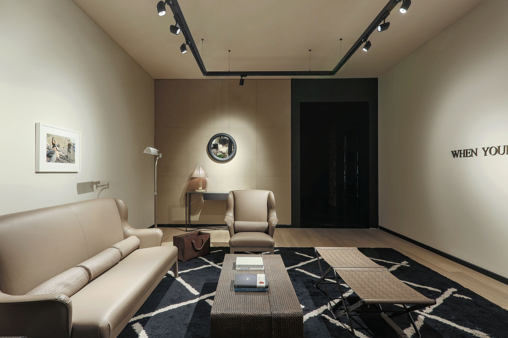 “大道至简”的时尚，BV两个字母足以