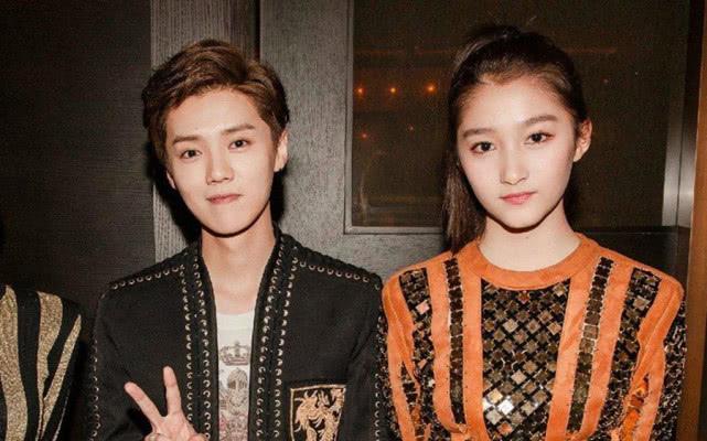 鹿晗官宣后和关晓彤同框,关于鹿晗和关晓彤的合影