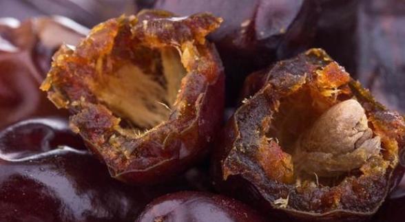 在迪拜人人爱吃的椰枣,正宗的迪拜椰枣