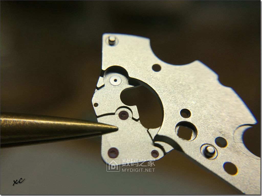 美度贝伦赛丽m8690真假对比图,美度贝伦赛丽m8690哪年上市的