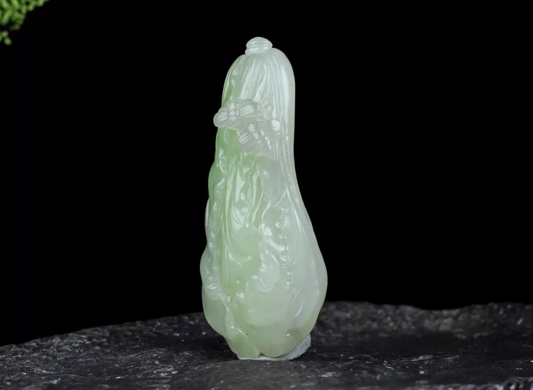 玉买回来就不值钱了吗,买玉以后发现毛病可退换吗