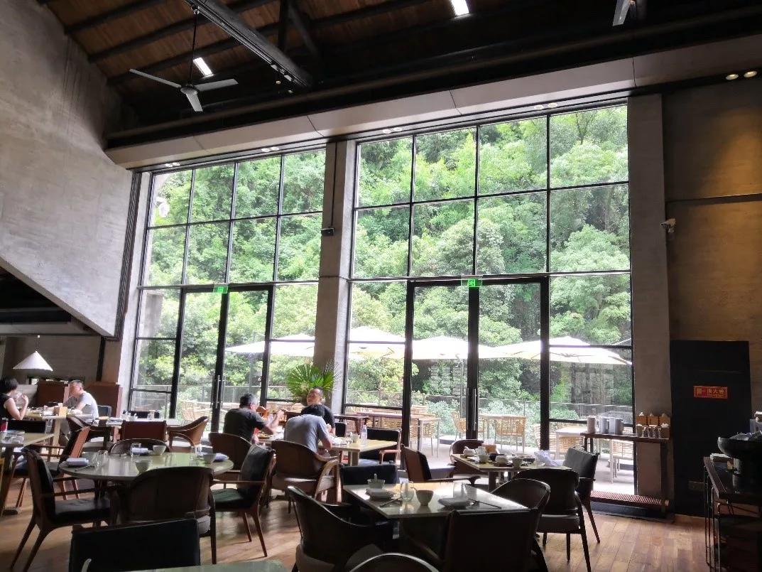 桂林阳朔糖厂改造酒店,阳朔老糖厂酒店