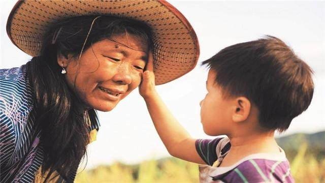 莫言《丰乳肥臀》:描写尺度到底有多大,才会成为“*书禁**”