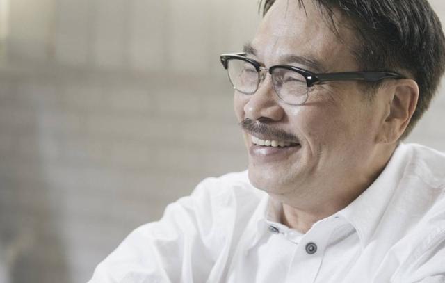 他是少林足球队主帅，也是空手道克星“魔鬼筋肉人”