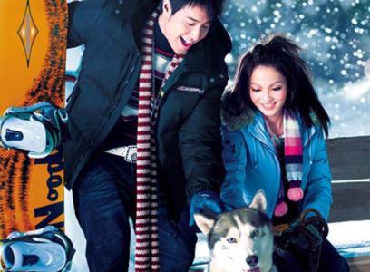 潘玮柏带小14岁娇妻现身机场,潘玮柏娶了一只鸡