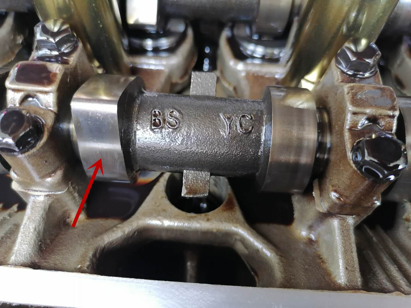 发动机漏油维修费用明细表,发动机漏油花了3000