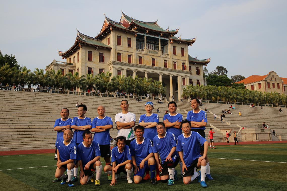 踢球费用,大连成人踢球费用