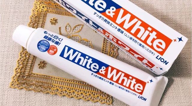 哪种牙膏去黄牙美白效果最好,用什么牙膏去黄美白效果最好