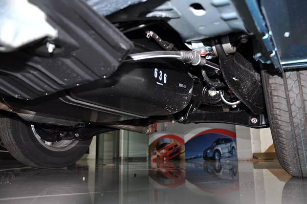 车底盘托底有什么影响,底盘托底了整个坑有问题吗