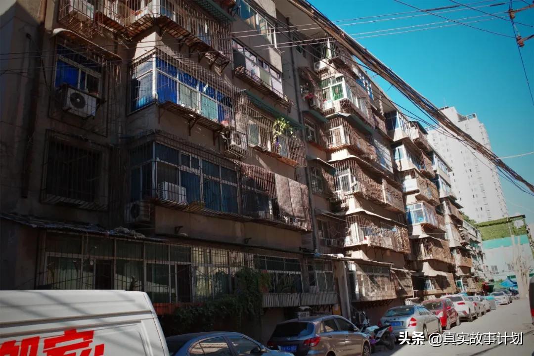 关于杠精的故事,杠精的故事简介