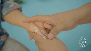 小儿推拿缓解寒性哮喘