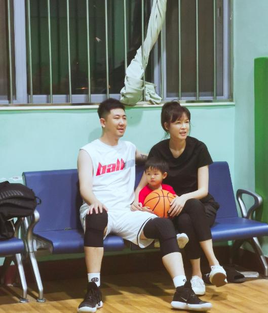 杨澜徒弟、央视主持,却引胡歌酒后失言,还跟柴静老公传过绯闻?