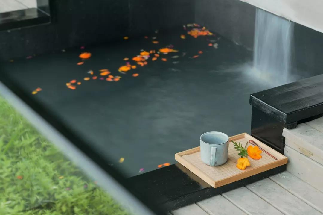 成都民宿推荐青城山,青城山花娟树屋民宿