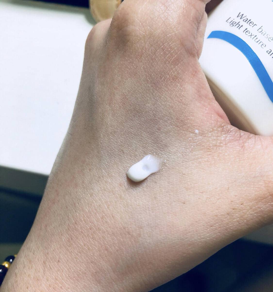 无油轻薄防晒,持久不脱的防晒