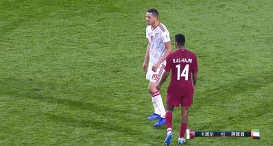 动图踢球,阿联酋动图