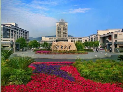 为什么江苏无锡的gdp这么高,江苏gdp增速最慢的城市无锡