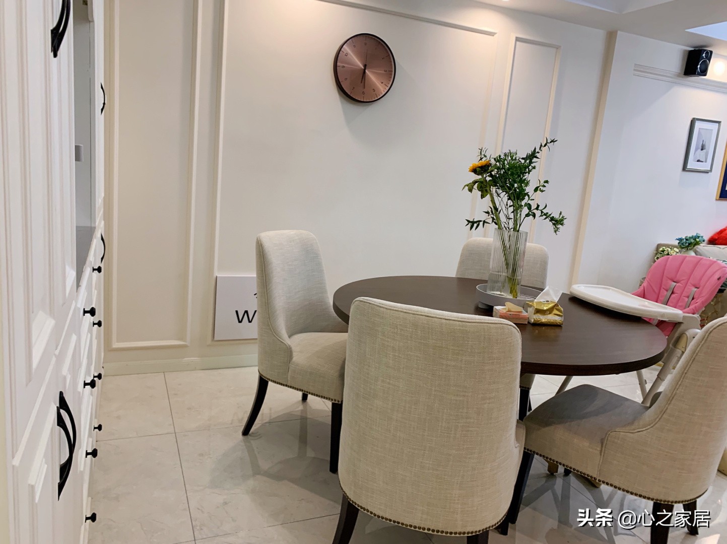 85平方二室一厅背景墙,85寸电视背景墙设计不嵌入