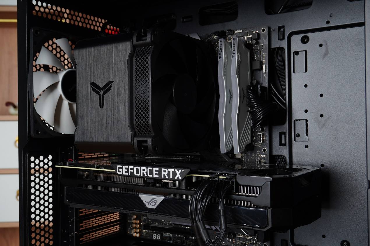 先马黑洞和黑洞3哪个好,先马黑洞3和先马黑洞7