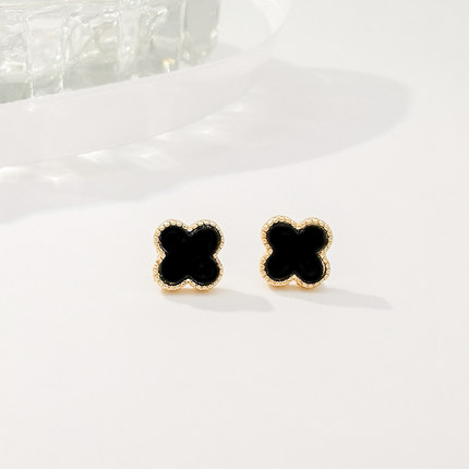 时尚大气的耳环有哪几款,又简约又大方的耳环