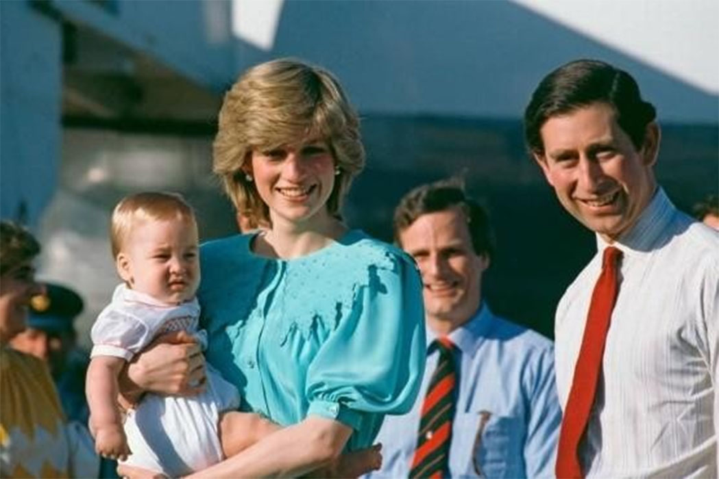 1983年戴安娜带小威廉出访澳洲，母子大出风头，查尔斯沦为背景板